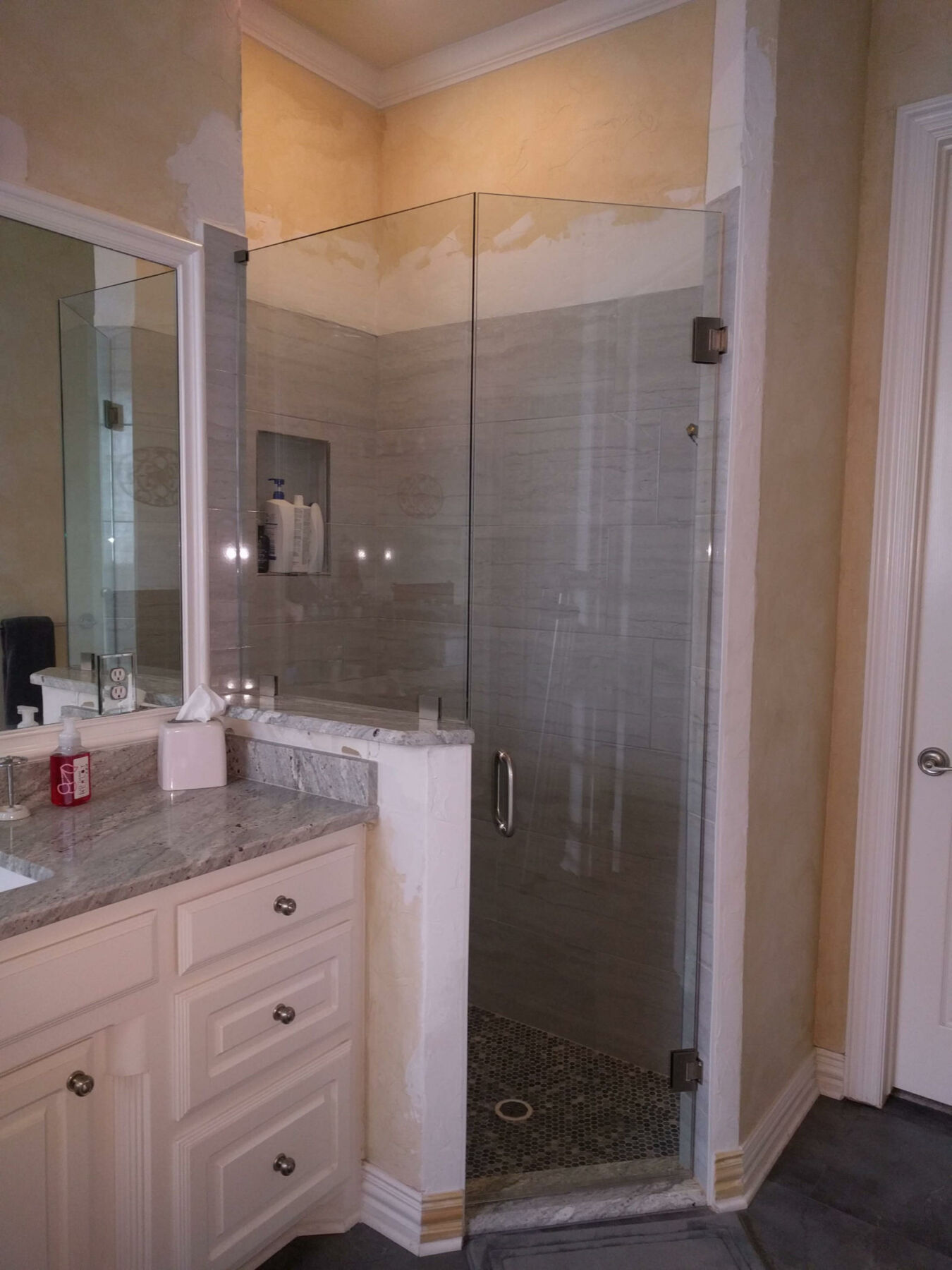 shower glass door for small space